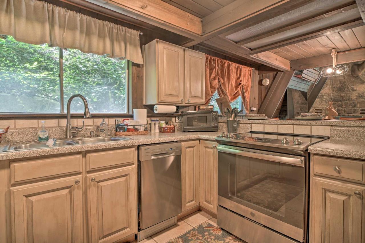 Snuggle Inn In The Heart Of Chalet Village! Gatlinburg Εξωτερικό φωτογραφία
