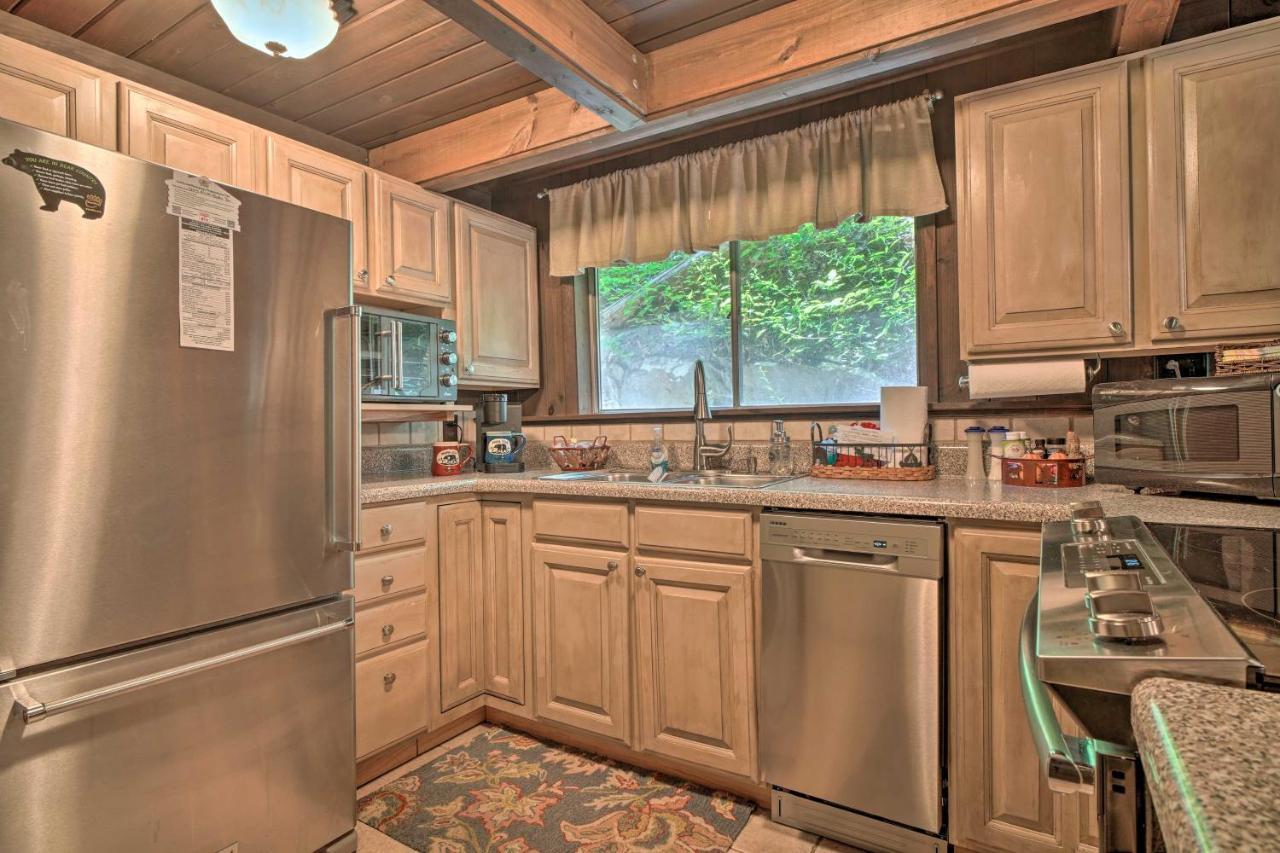 Snuggle Inn In The Heart Of Chalet Village! Gatlinburg Εξωτερικό φωτογραφία