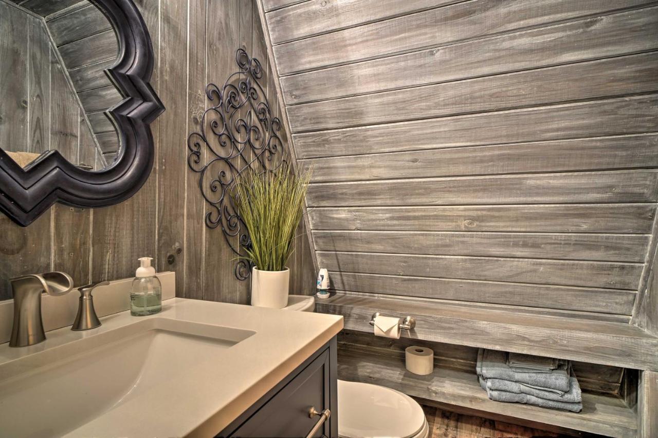 Snuggle Inn In The Heart Of Chalet Village! Gatlinburg Εξωτερικό φωτογραφία